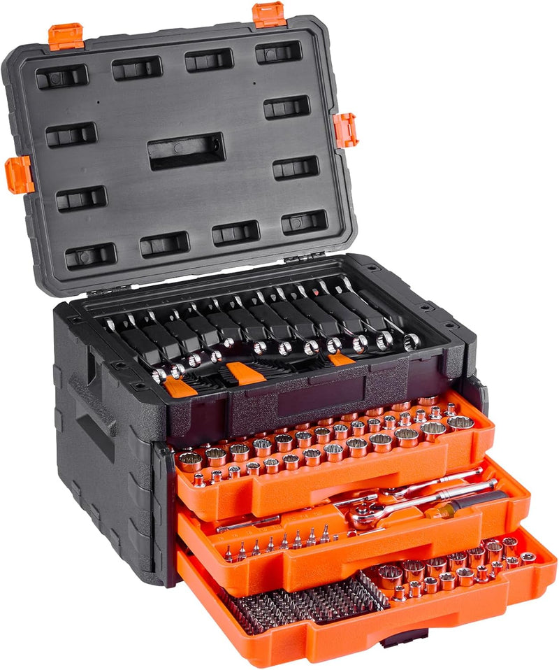 Mechanical tool kits and socket sets, consisting of 450 pieces, available in sizes of 1/4 inch, 3/8 inch and 1/2 inch, deep and standard socket types, conforming to the standards of the American Society of Automotive Engineers, with A7282